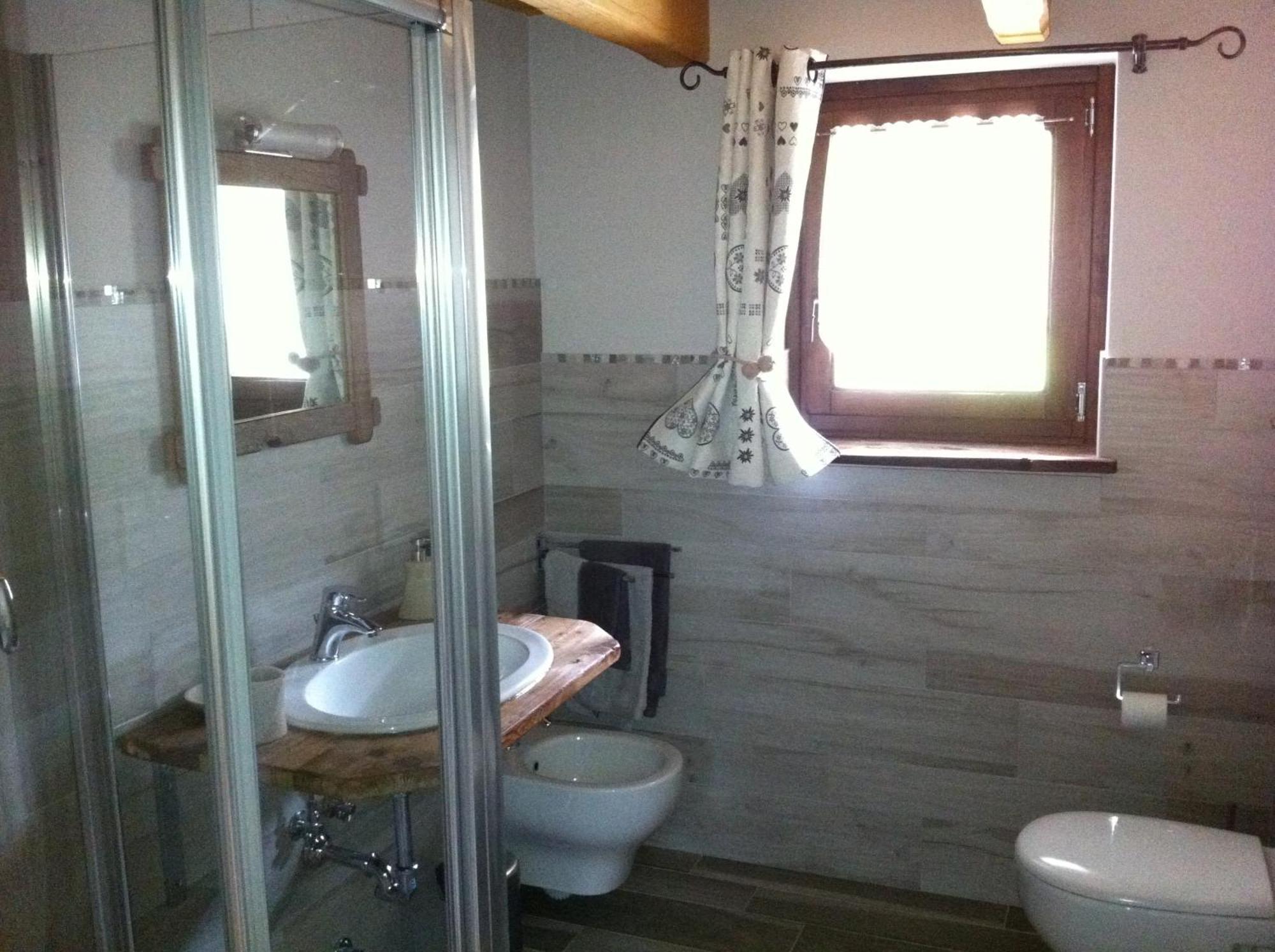 Bed and Breakfast Alpe Rebelle Bionaz Exterior foto