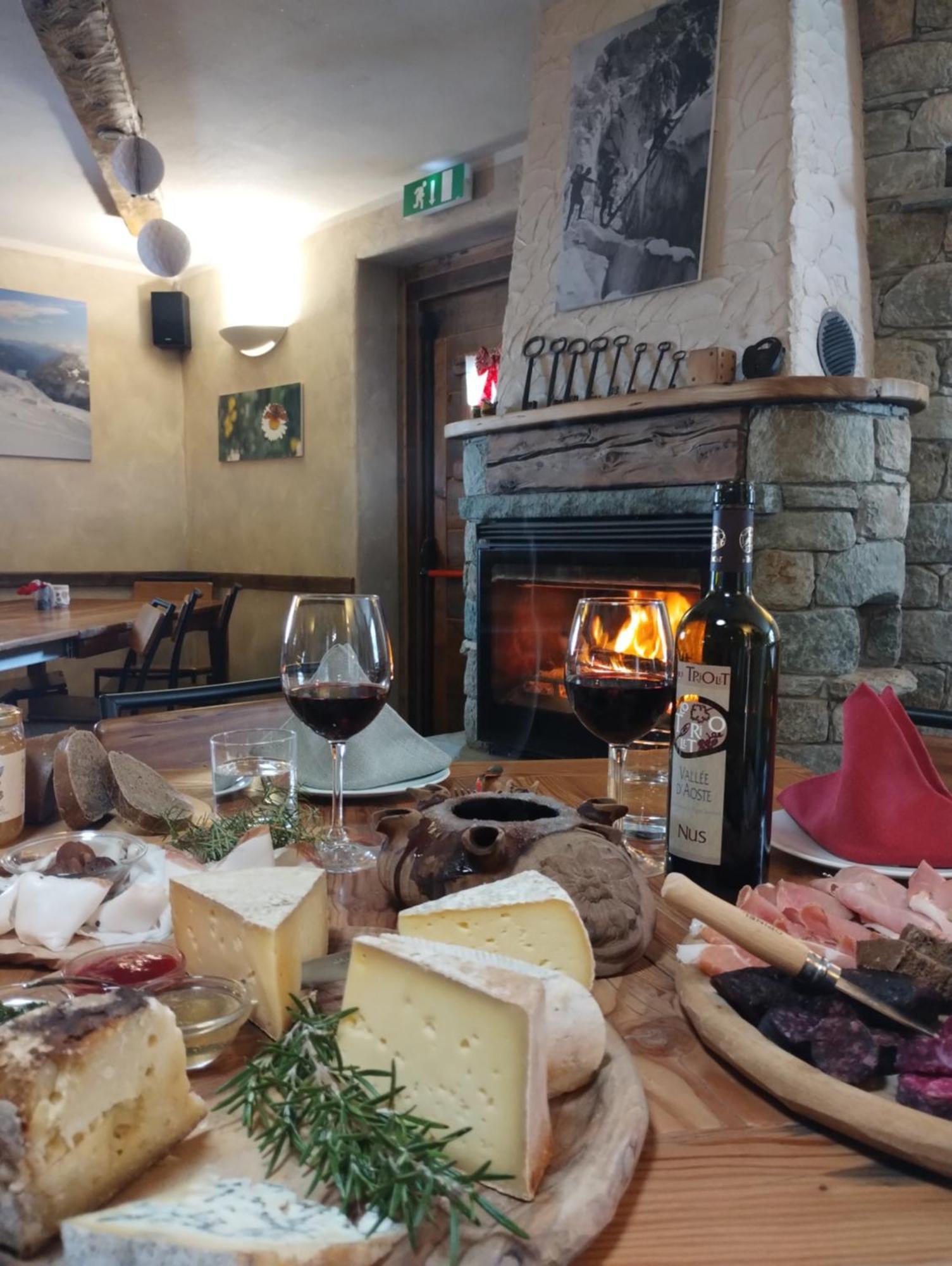 Bed and Breakfast Alpe Rebelle Bionaz Exterior foto