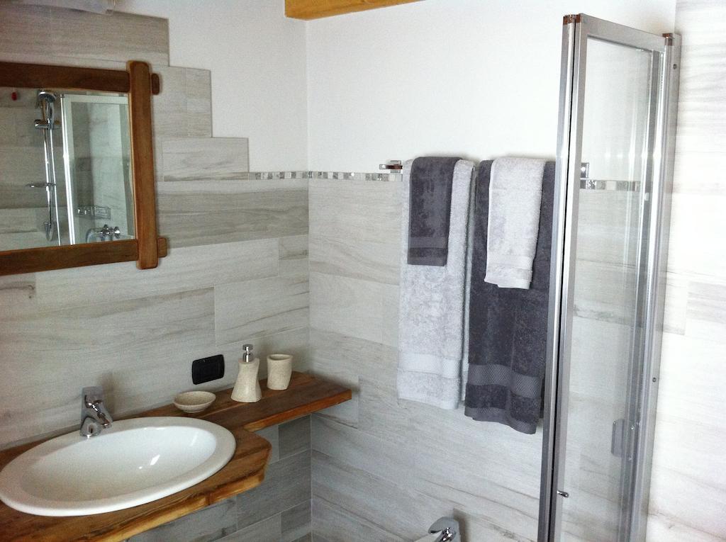 Bed and Breakfast Alpe Rebelle Bionaz Habitación foto