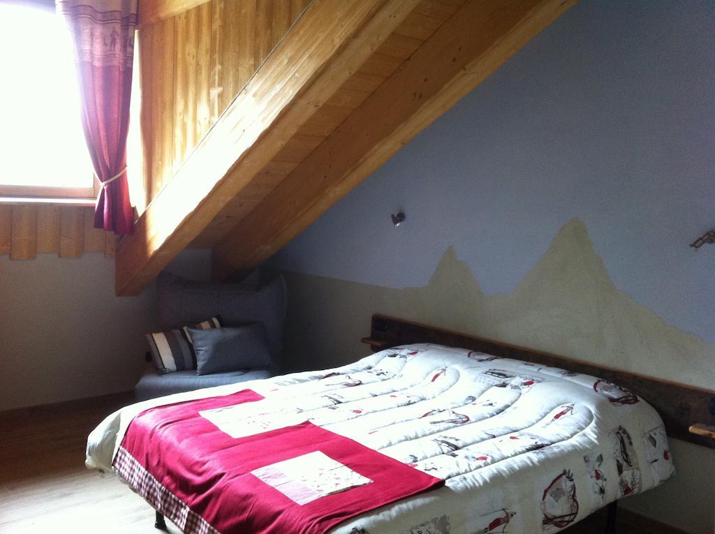 Bed and Breakfast Alpe Rebelle Bionaz Habitación foto